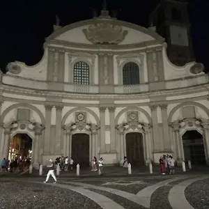  Affittacamere La Via Per Milano